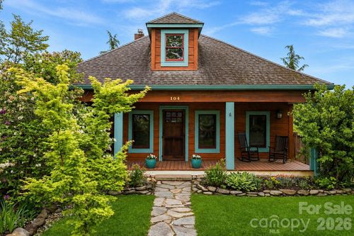 104 Enthoffer St, Black Mountain, NC, 28711-3216 | Card Image