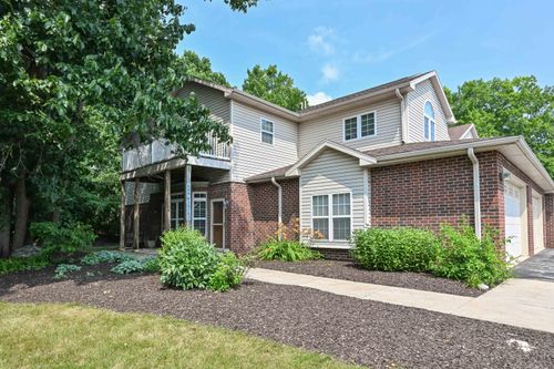 9914143 Seven Pines Way, Germantown, WI, 53022-6636 | Card Image