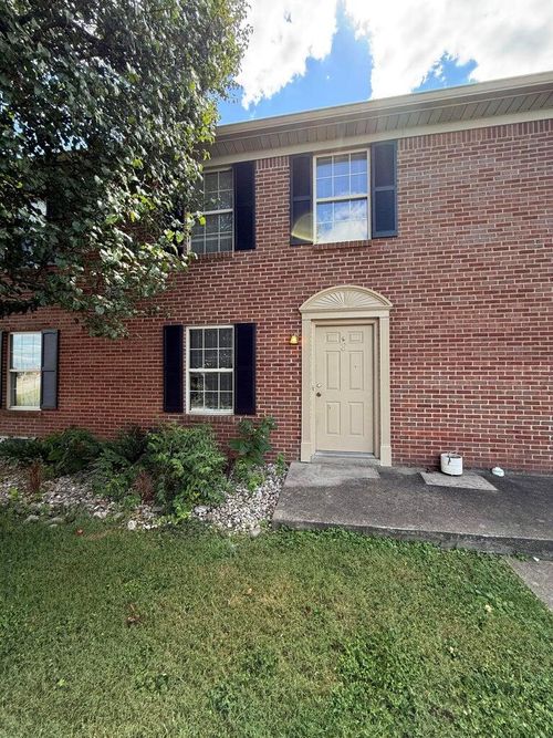 4-1112 Richmond Green Dr, Richmond, KY, 40475-6827 | Card Image