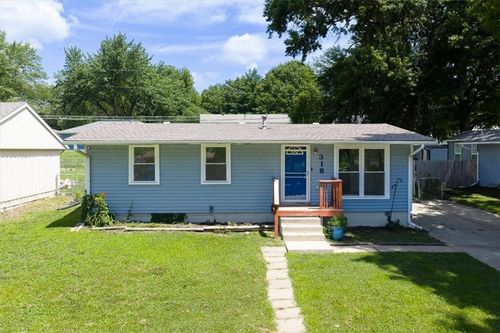 318 Holiday Dr, Lansing, KS, 66043-1260 | Card Image