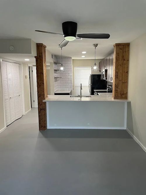 16c-2018 W Rundberg Ln, Austin, TX, 78758-5974 | Card Image
