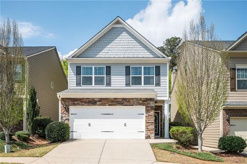 135 Village Trl, Woodstock, GA, 30188-4798 | Card Image