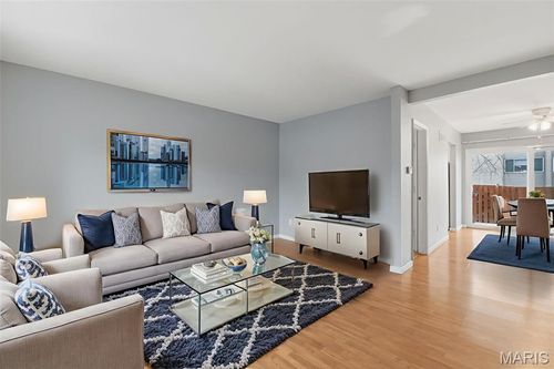 832 Wendevy Ct, Ballwin, MO, 63011-3048 | Card Image