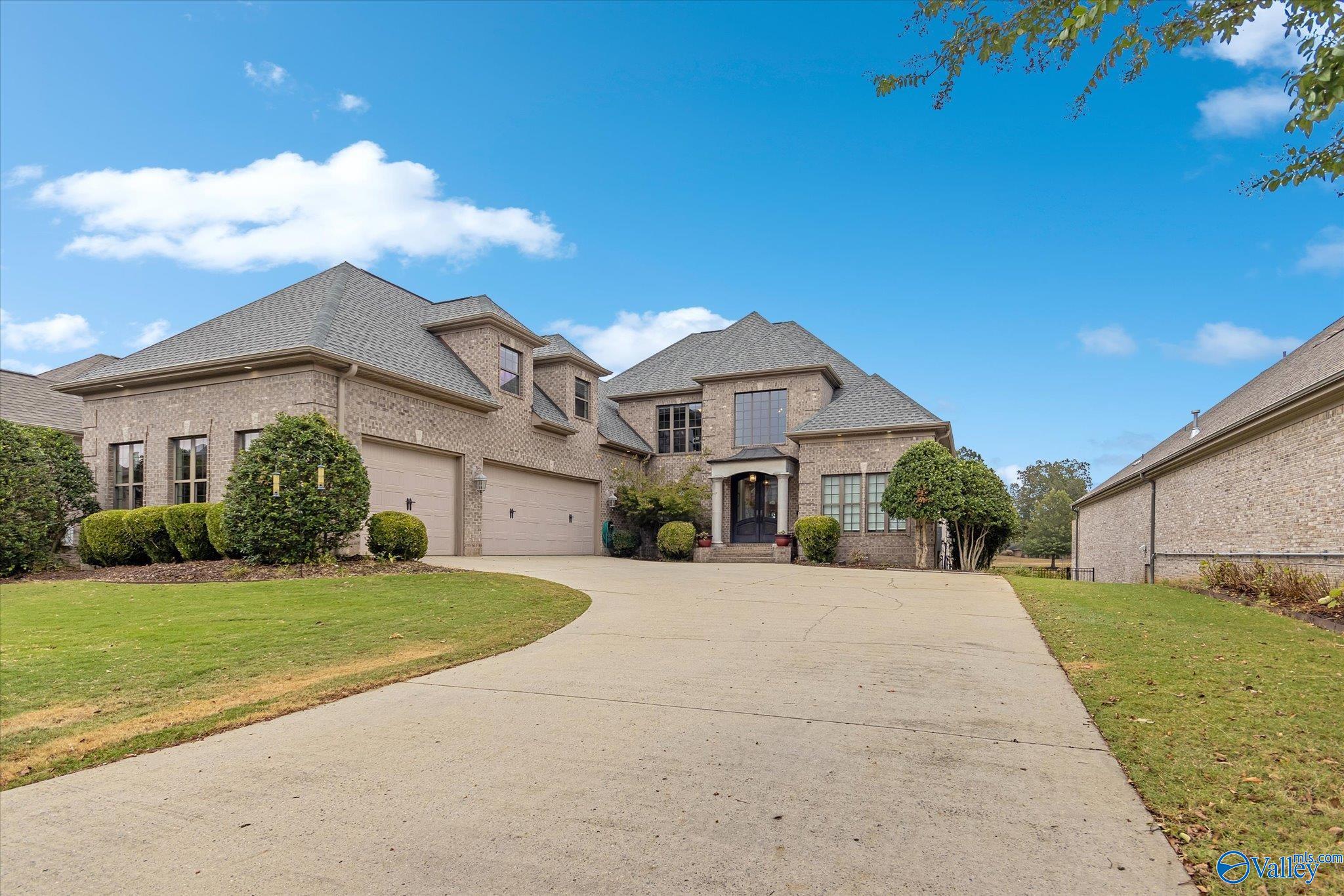 Winged Foot Ln, Athens, AL 35613