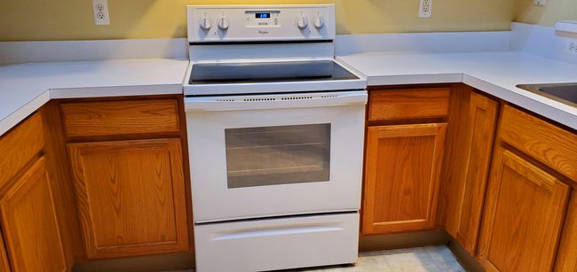 1354 Fox Pointe Cir, Condo with 2 bedrooms, 2 bathrooms and null parking in Ann Arbor MI | Image 8
