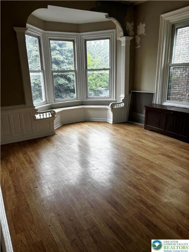 2 - 220 N 4 Th St, Condo with 5 bedrooms, 2 bathrooms and null parking in Allentown PA | Image 11