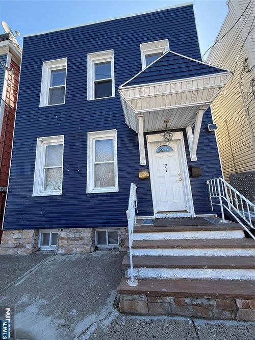 21 Summer St, Lodi, NJ, 07644-2351 | Card Image