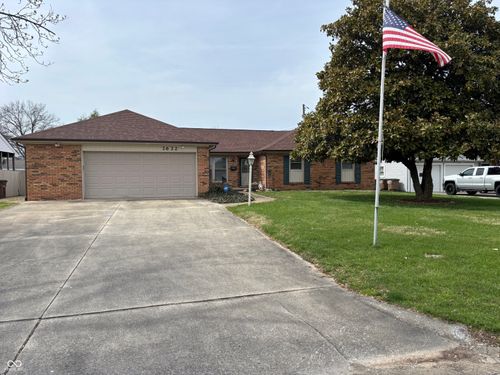 2622 Forest Dr, Columbus, IN, 47201-3135 | Card Image