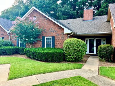 3690 Blackshear Court, Townhouse with 3 bedrooms, 2 bathrooms and 2 parking in Duluth GA | Image 1