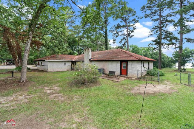 453 Wiggins Rd, House other with 3 bedrooms, 2 bathrooms and null parking in Karnack TX | Image 25