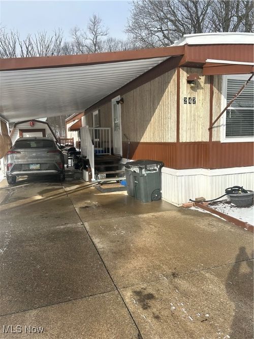 247 Forest Glen, Warren, OH, 44481 | Card Image