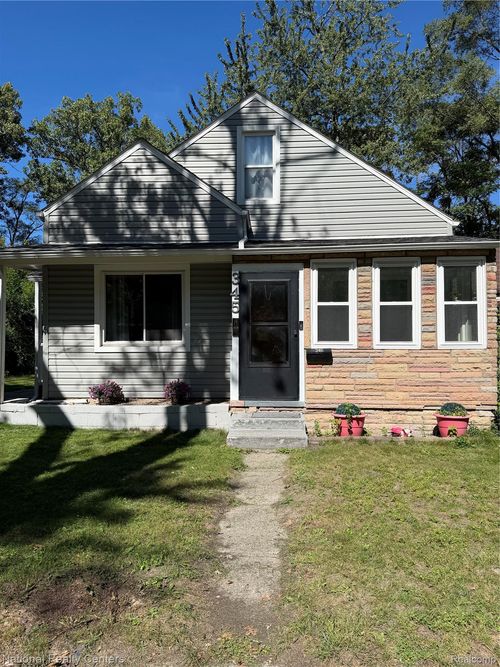345 E Maxlow Ave, Hazel Park, MI, 48030-3117 | Card Image