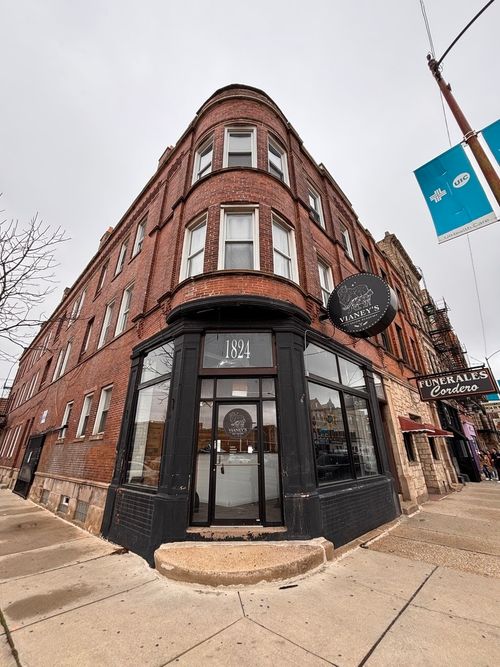 1f-1824 S Ashland Avenue, Chicago, IL, 60608 | Card Image