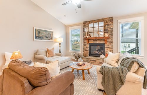 414 Jimmie L Bell Rd, Hendersonville, TN, 37075-2998 | Card Image