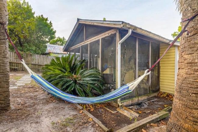 758 5 Th St, House other with 2 bedrooms, 2 bathrooms and 1 parking in CEDAR KEY FL | Image 36