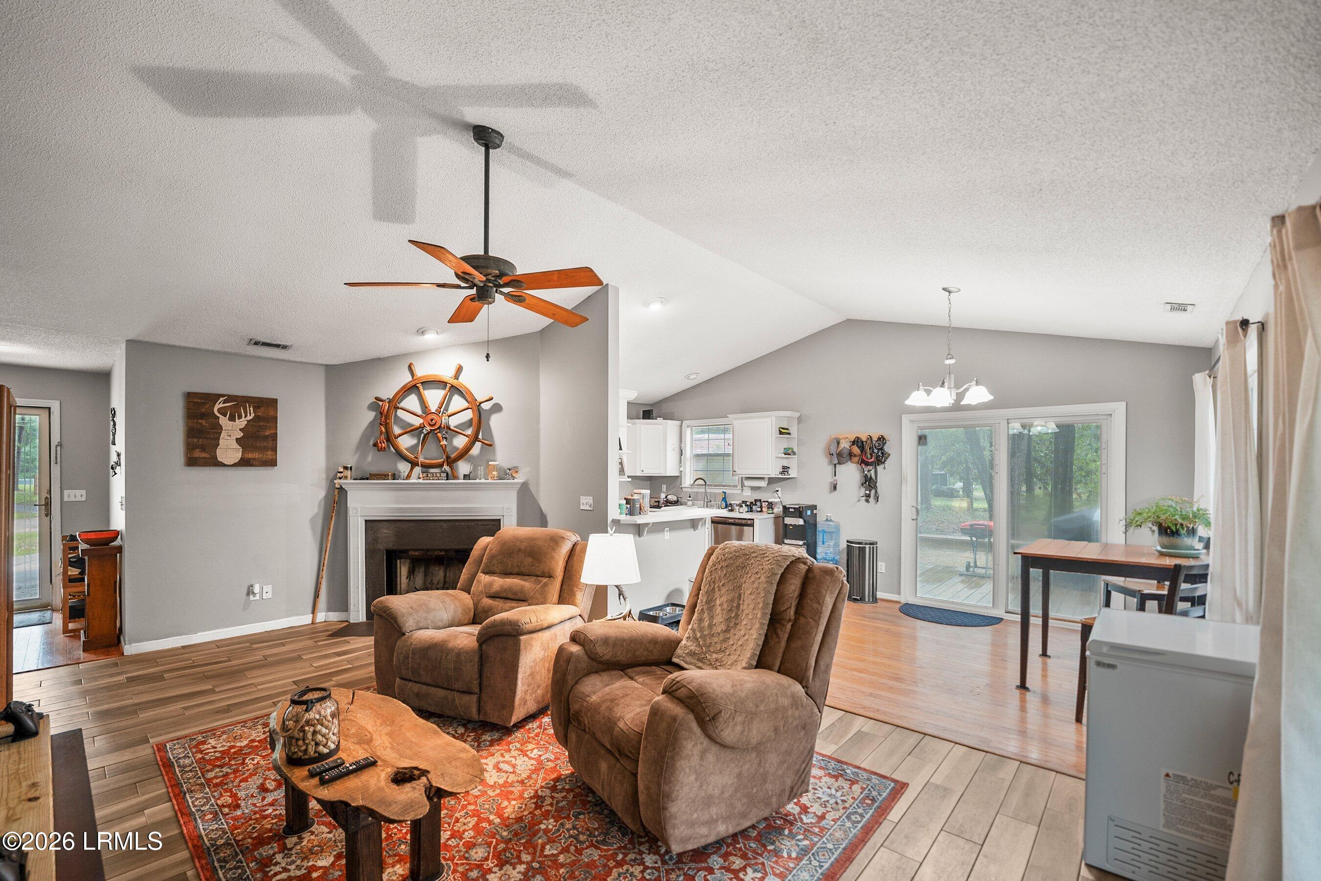 Residential in Beaufort 4