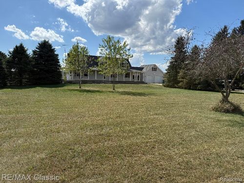 18249 Bethel Church Rd, Manchester, MI, 48158-9523 | Card Image