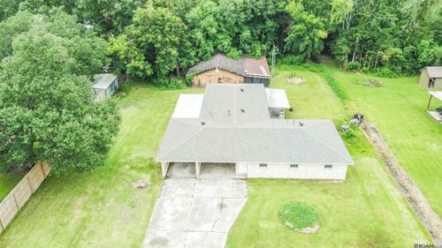 44128 Stringer Bridge Rd, Saint Amant, LA, 70774-3942 | Card Image