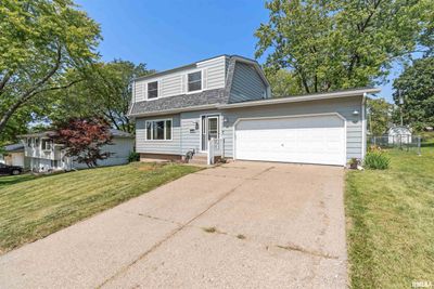 2910 Camden Drive, House other with 3 bedrooms, 2 bathrooms and null parking in Bettendorf IA | Image 3