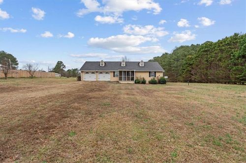 40 L Z Jackson Rd, BOWDON, GA, 30108-3508 | Card Image