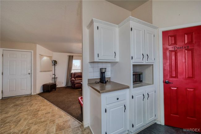 Kitchen | Image 10