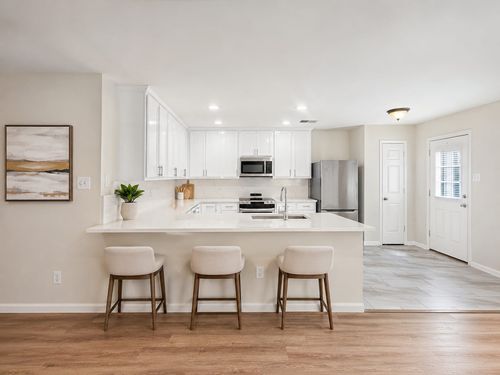 512 Darlene Trl, Euless, TX, 76039-3886 | Card Image