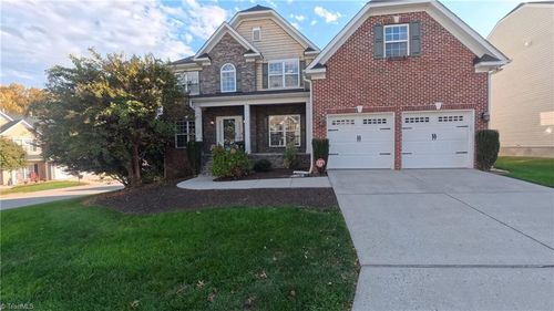 1600 Lakefield Dr, Clemmons, NC, 27012-9554 | Card Image