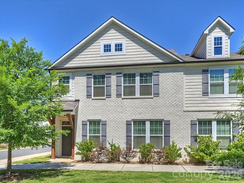 111 Cranford Dr, Pineville, NC, 28134-8453 | Card Image
