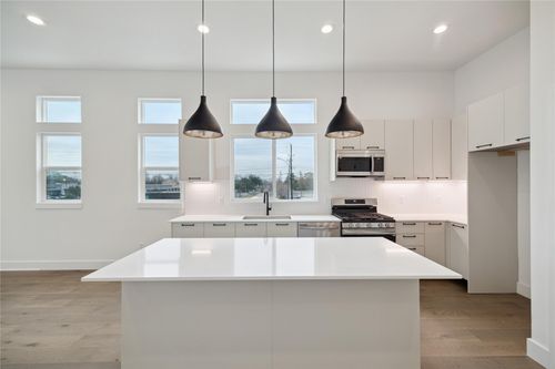 unit-f-303 Marcella St, Houston, TX, 77091-5764 | Card Image