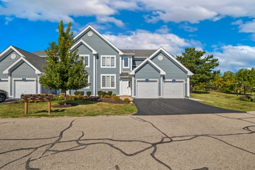1076 Lakeland Way, Lake Geneva, WI, 53147-5019 | Card Image