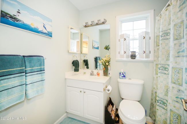 106 Se 21 St St, House other with 4 bedrooms, 3 bathrooms and 2 parking in Oak Island NC | Image 15
