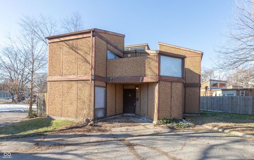 2249 Silver Maple Ct, Indianapolis, IN, 46222-2452 | Card Image