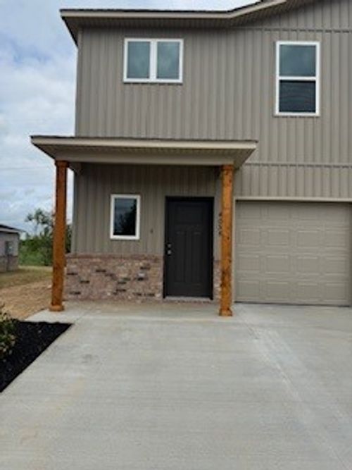 405B W Cloud Drive, Siloam Springs, AR, 72761 | Card Image