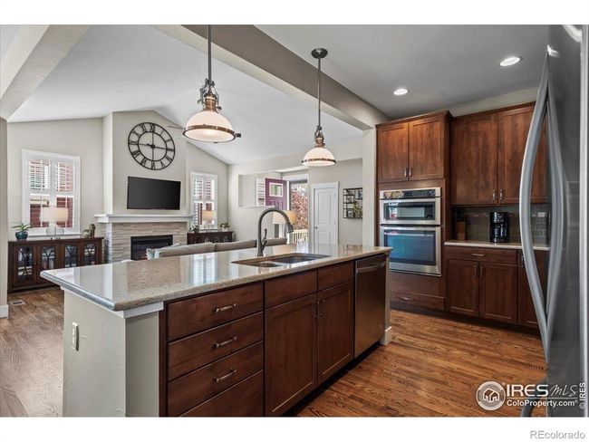 Kitchen towards living room | Image 9