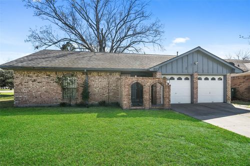 603 Twinbrooke Dr, Houston, TX, 77037-2029 | Card Image