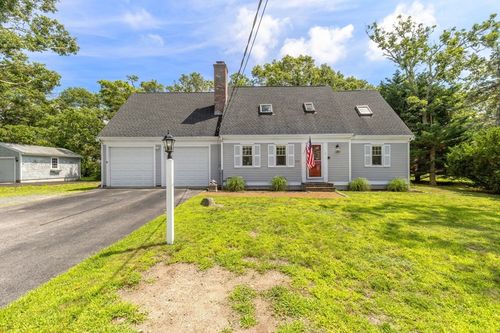 835 Old Barnstable Rd, East Falmouth, MA, 02536-4937 | Card Image