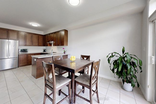 9 John Smith St, House attached with 5 bedrooms, 5 bathrooms and 3 parking in Holland Landing ON | Image 4