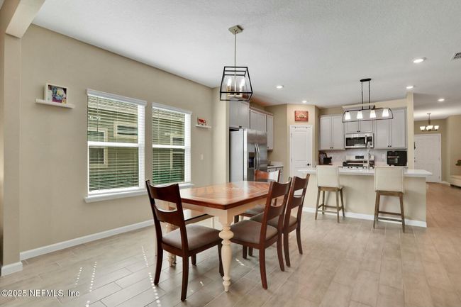 3922 Cloverdale Ct, House other with 3 bedrooms, 2 bathrooms and null parking in MIDDLEBURG FL | Image 13