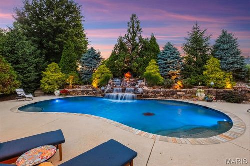 contract-has-a-kick-out-1880 Spring Mill Creek, St Charles, MO, 63303 | Card Image