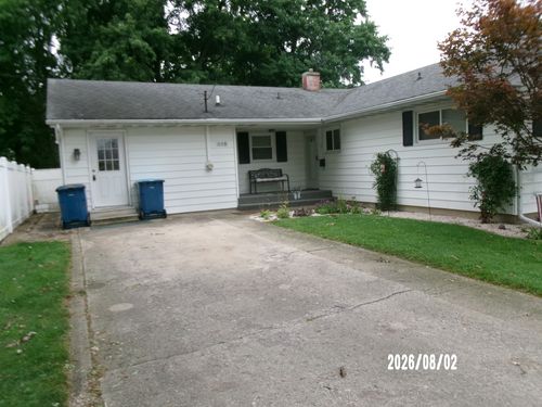 118 N Indiana St, Milford, IL, 60953-1136 | Card Image