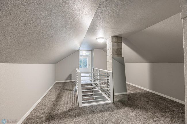 Upper level | Image 35