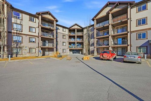 3305-60 Panatella St Nw, Calgary, AB, T3K0M3 | Card Image