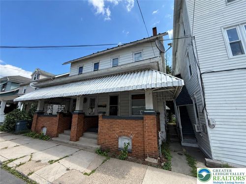 35 N 3rd St, Bangor, PA, 18013-1907 | Card Image