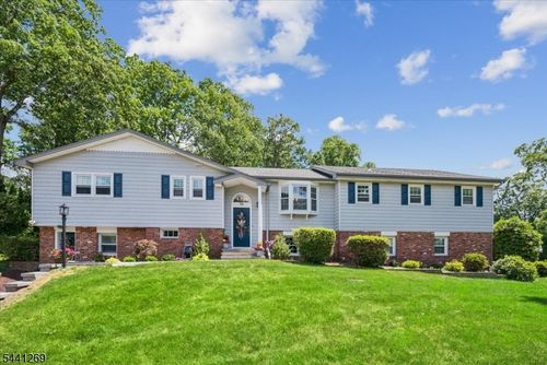 34 Woodlawn Ter, Lake Hopatcong, NJ, 07849-1324 | Card Image