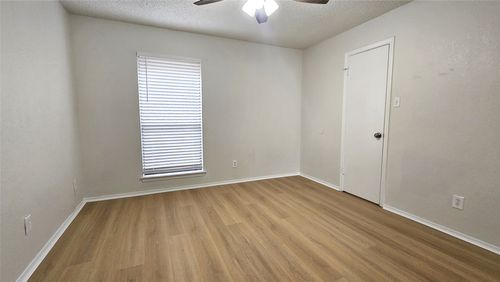 11-1605 5th Avenue, Fort Worth, TX, 76104 | Card Image