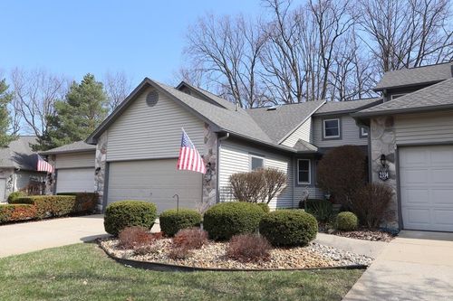 2338 Golden Pond Court, Fenton Charter Township, MI, 48430 | Card Image