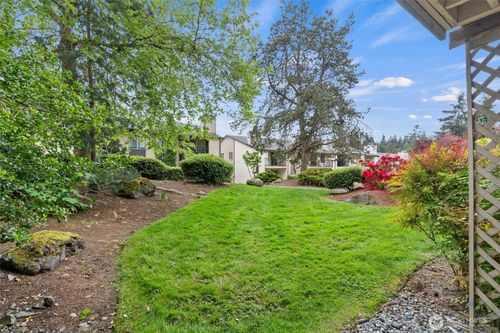apt-d121-12515 Ne 145th Pl, Kirkland, WA, 98034-1259 | Card Image