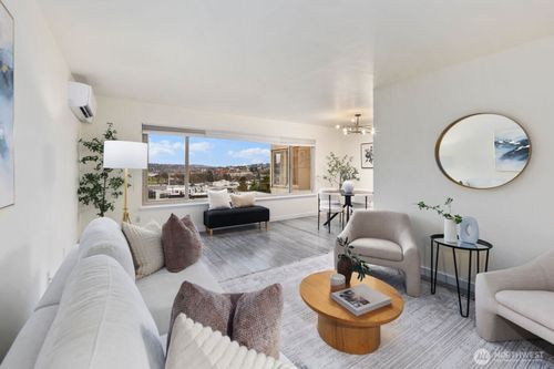 apt-302-2703 Boylston Ave E, Seattle, WA, 98102-3129 | Card Image