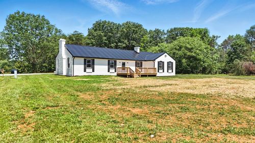 39 Lynview Dr, Lynchburg, VA, 24502-4982 | Card Image