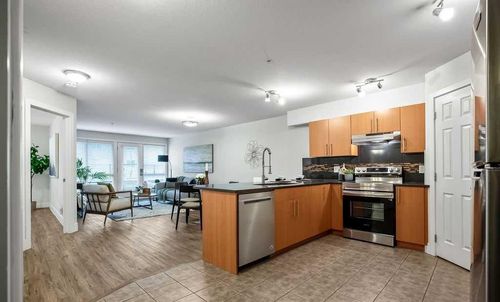 104-1724 26 Ave Sw, Calgary, AB, T2T1C8 | Card Image